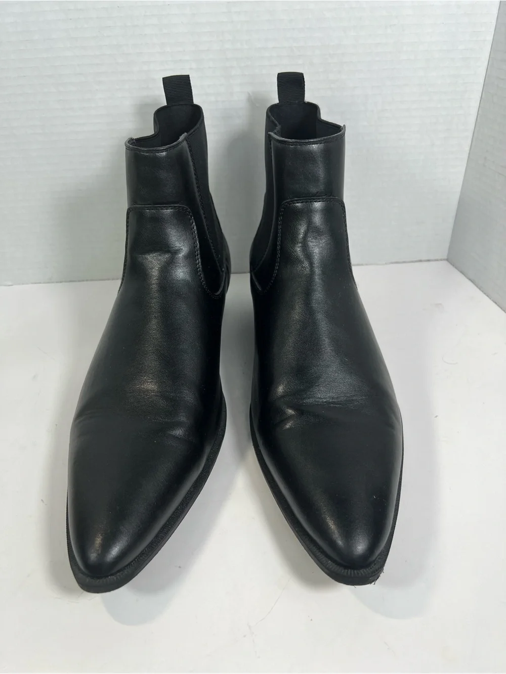 ASOS Design Men’s Black Pointed Toe Chelsea Boots Size 11